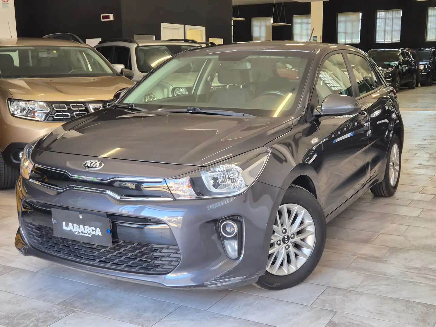 Kia Rio Rio IV 2017 1.2 mpi Evolution 84cv my18 Grigio - 1