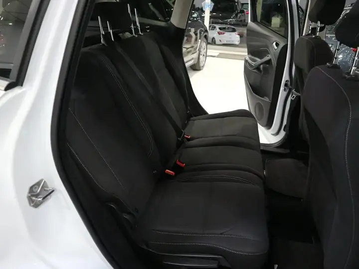Ford Kuga 1.5 EcoB. 120 Trend S&S 4x2 2019, foto 22