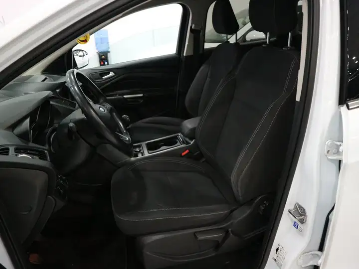 Ford Kuga 1.5 EcoB. 120 Trend S&S 4x2 2019, foto 4