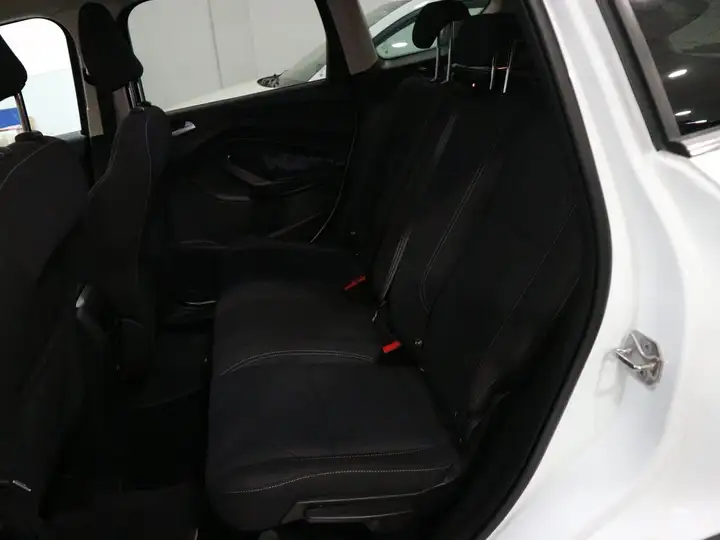 Ford Kuga 1.5 EcoB. 120 Trend S&S 4x2 2019, foto 20