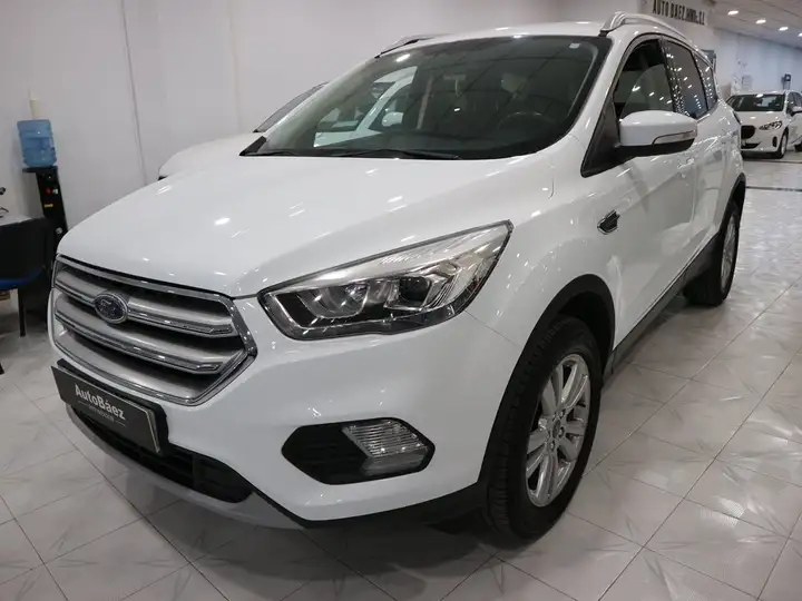 Ford Kuga 1.5 EcoB. 120 Trend S&S 4x2 2019, foto 3