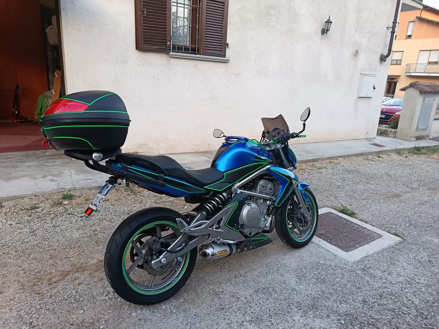 Kawasaki ER - 6 N Nacked Blu/Azzurro - 2