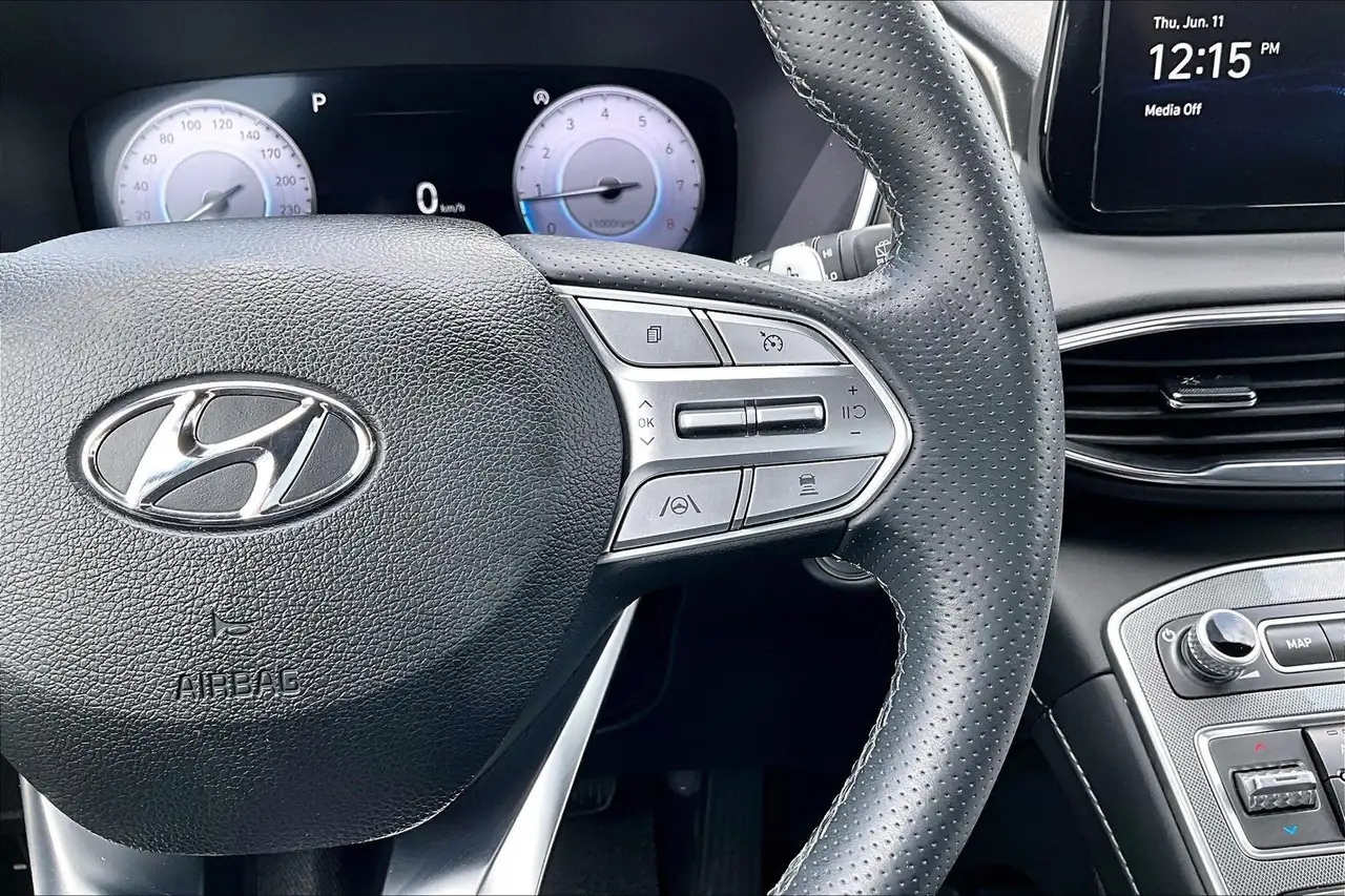 Hyundai SANTA FE photo Hyundai SANTA FE