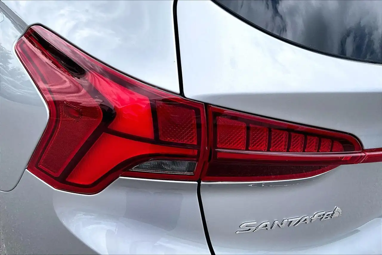 Hyundai SANTA FE photo Hyundai SANTA FE