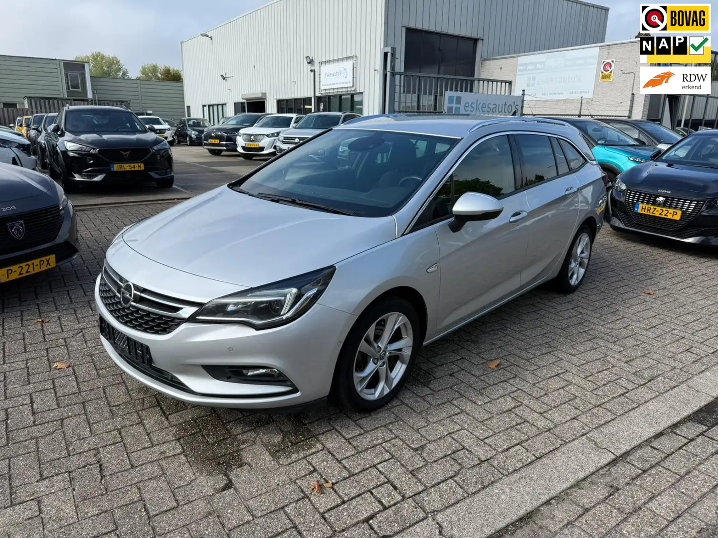 Opel Astra Sports Tourer 1.4 Turbo Innovation, Navi, 150PK, I Grijs - 1