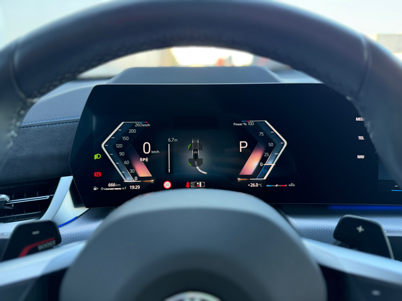 BMW X2 SDrive20i M-sport Pano H&K Glow Full option 20Inch — photo 11