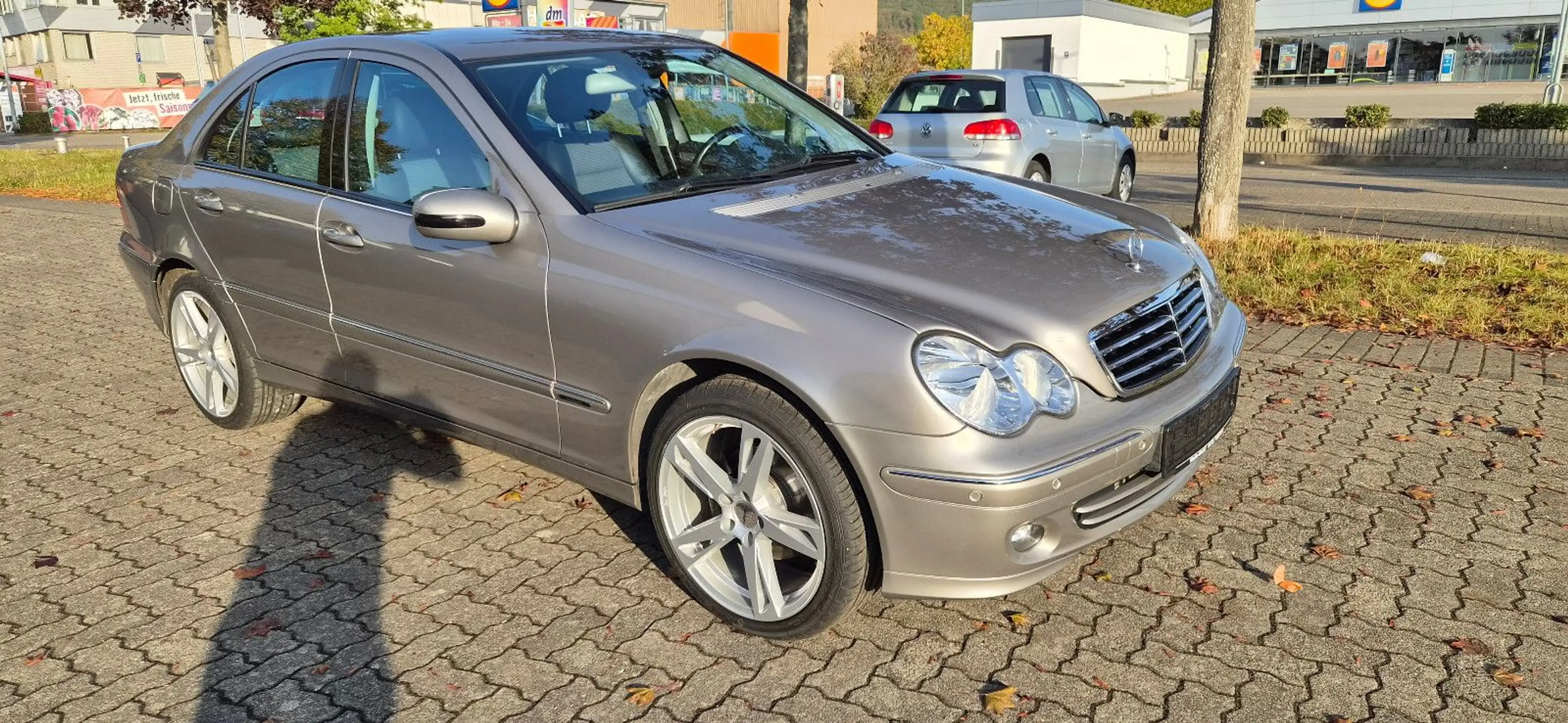 Mercedes-Benz C 180 Navi, WiFi,  Standheizung, vieles neu!!!! — photo 3