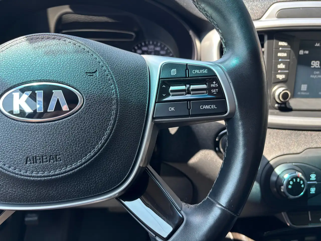 Kia Sorento photo Kia Sorento