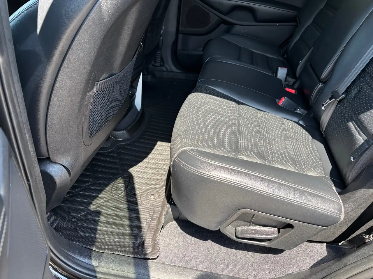 Kia Sorento photo Kia Sorento