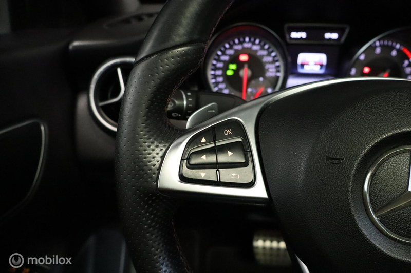 Mercedes-Benz CLA 180 Ambition AMG-Line | Pano | Sfeer | — photo 12