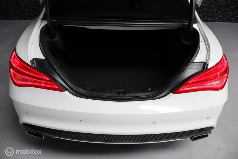 Mercedes-Benz CLA 180 Ambition AMG-Line | Pano | Sfeer | — photo 7