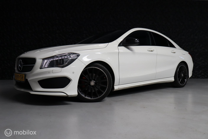 Mercedes-Benz CLA 180 Ambition AMG-Line | Pano | Sfeer | — photo 5