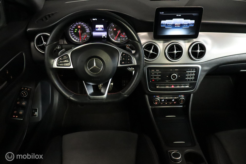 Mercedes-Benz CLA 180 Ambition AMG-Line | Pano | Sfeer | — photo 10