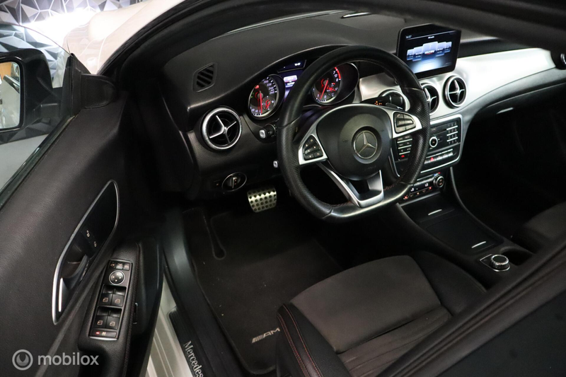Mercedes-Benz CLA 180 Ambition AMG-Line | Pano | Sfeer | — photo 9
