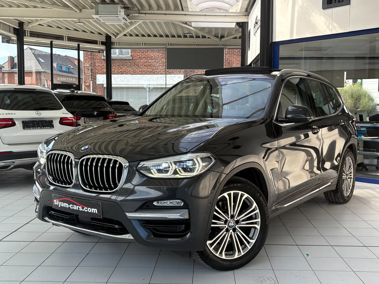 BMW X3 X3 2.0 iA xDrive20 *XENON*CUIR*TOIT*CAMERA360*LED* Gris - 1