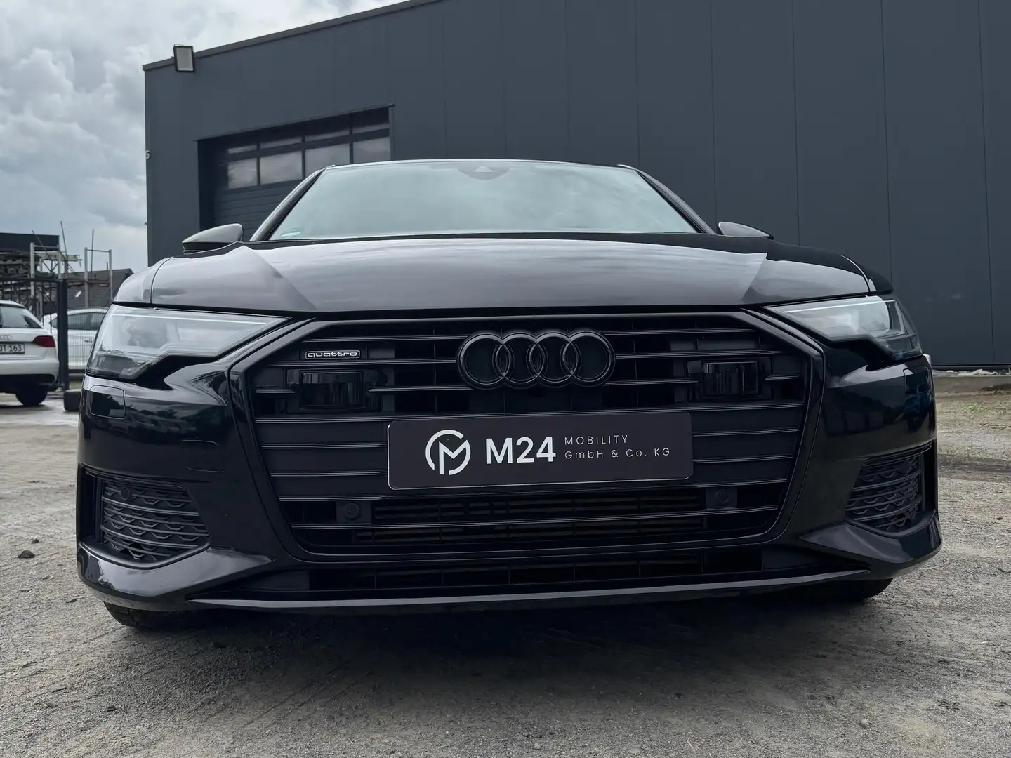 Audi A6 45 TFSI quattro design Schwarz - 1