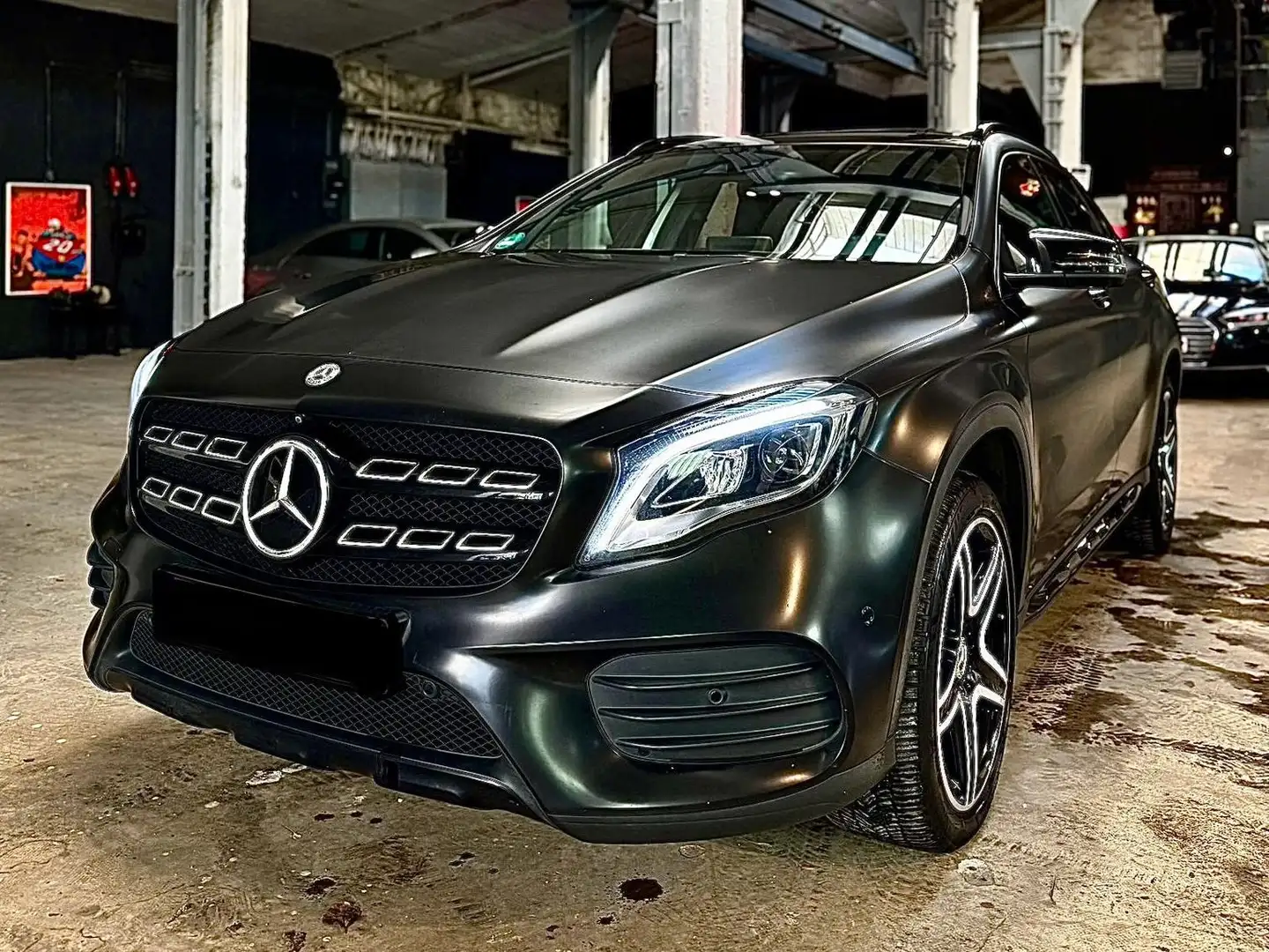Mercedes-Benz GLA 220 GLA 220 d 4Matic 7G-DCTAMG Line Noir - 1