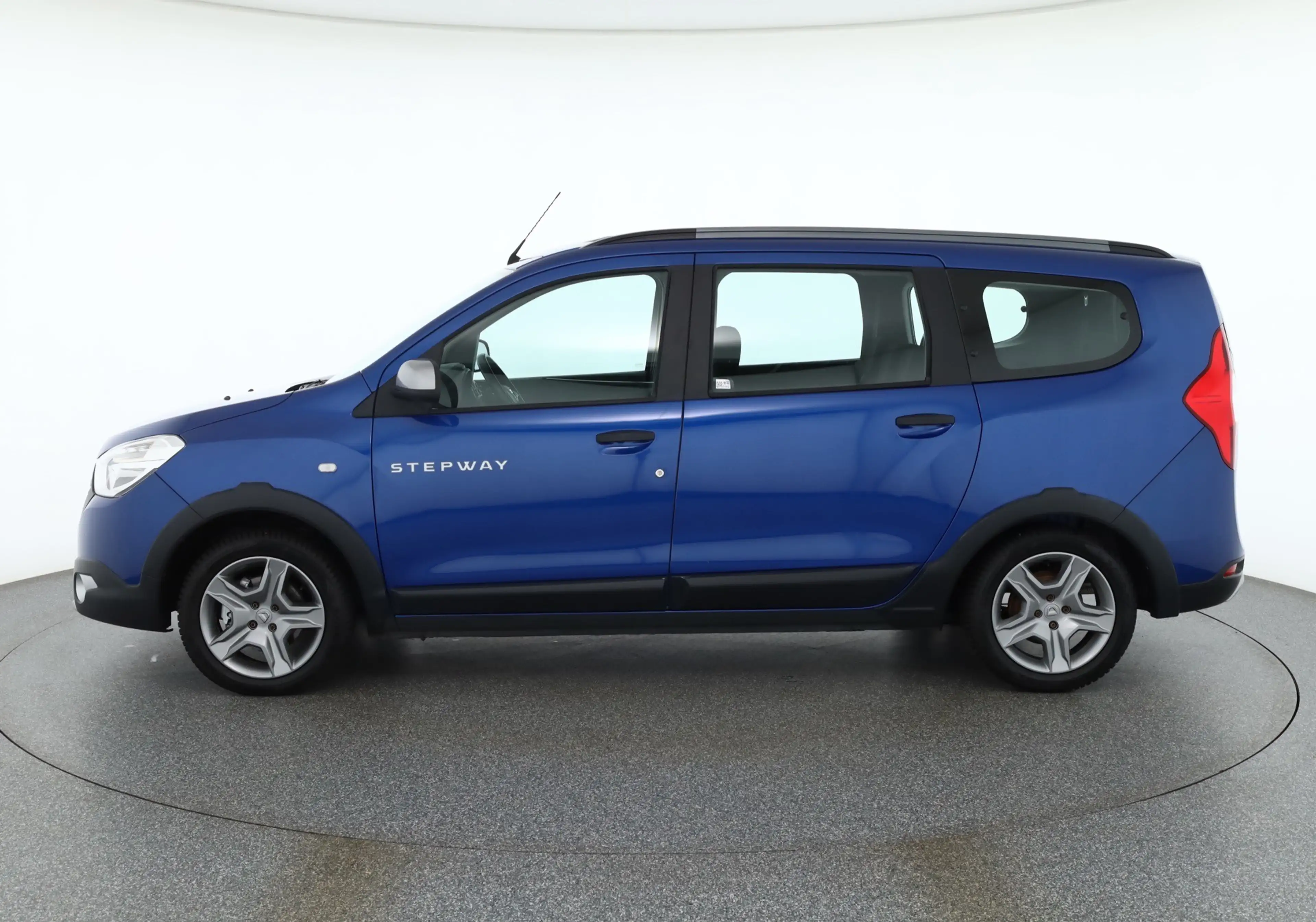 Dacia Lodgy Stepway 1.5 dCi Selection 7-Sitzer Kamera — photo 2