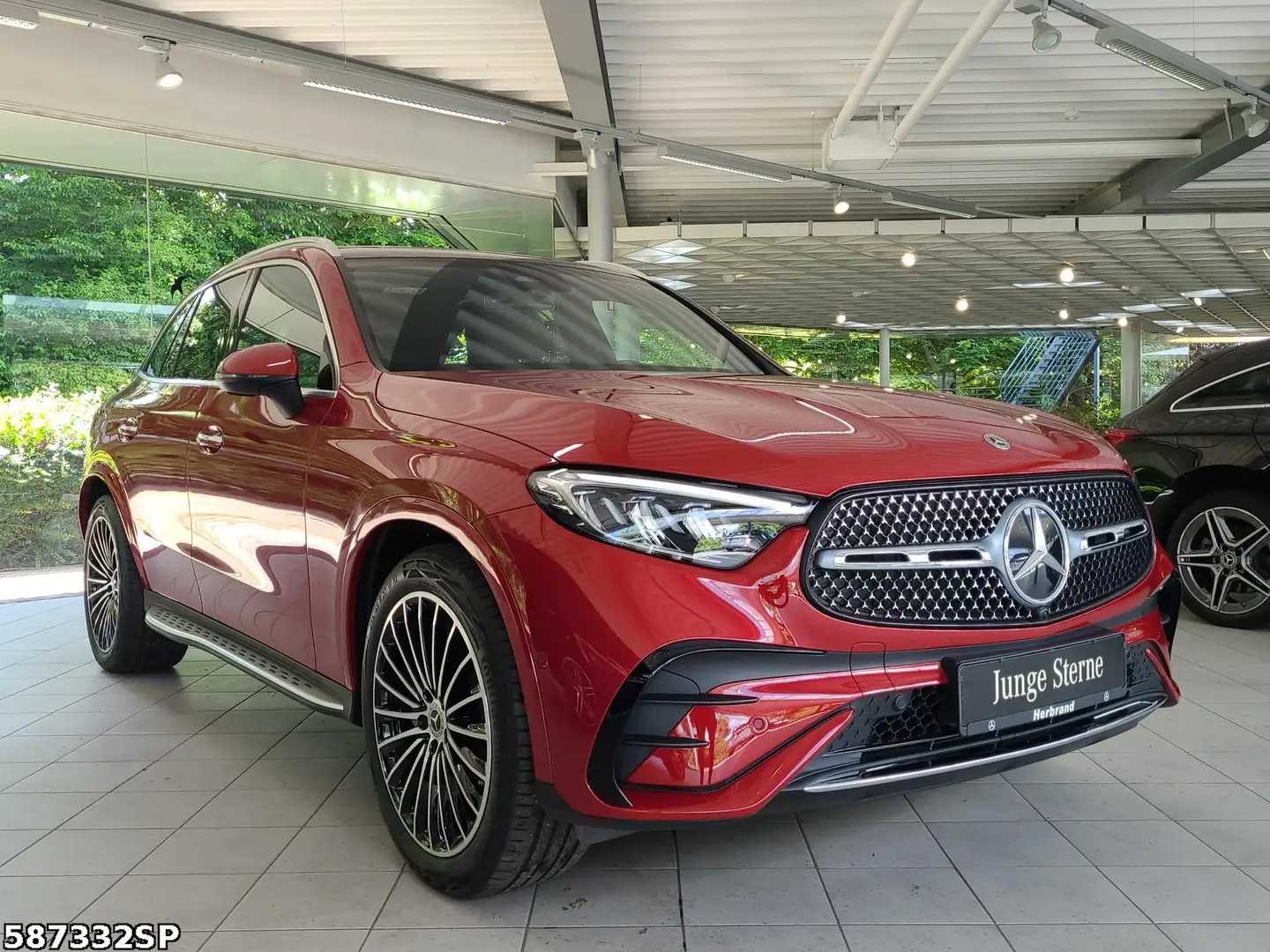 Mercedes-Benz GLC 300 d 4M AMG  AHK Pano 20" Memory Lenkradhzg Rosso - 2