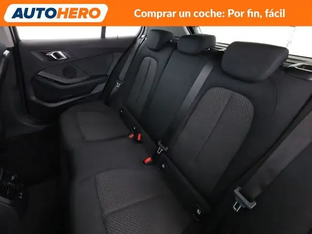 BMW 1 Series view 15