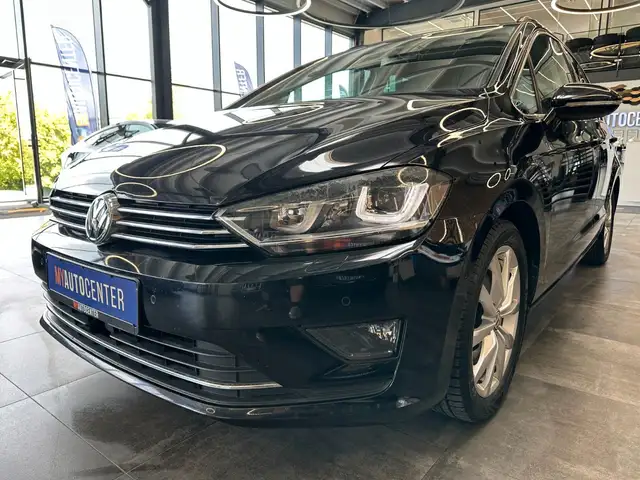 Volkswagen Golf Sportsvan view 4