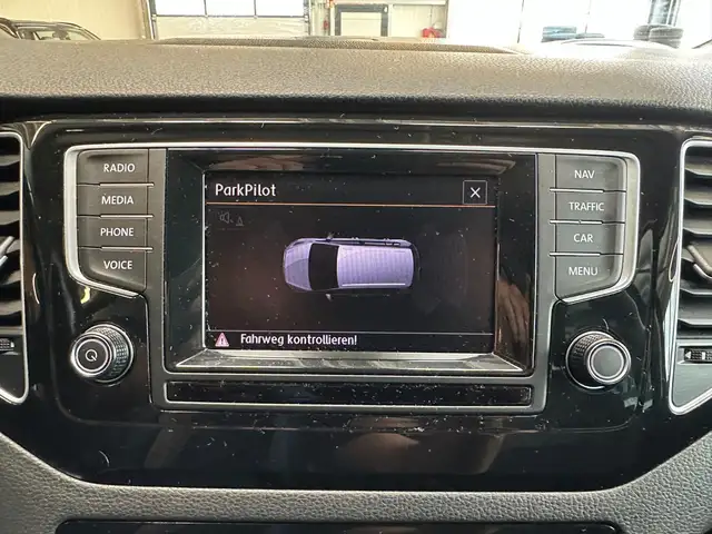 Volkswagen Golf Sportsvan view 15