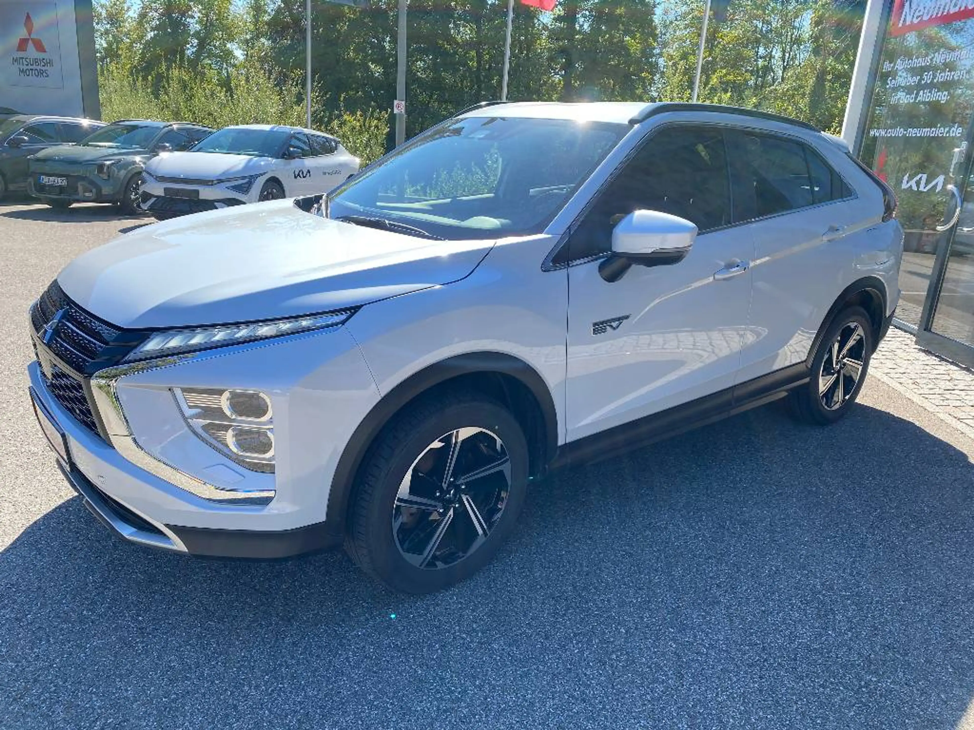 Mitsubishi Eclipse Cross Plug-in Hybrid PLUS — photo 2