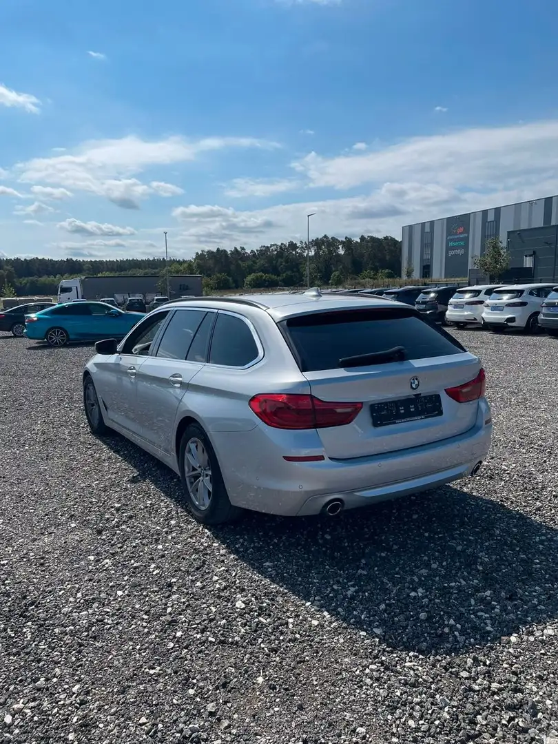BMW 525 Baureihe 5 Touring 525 d Silber - 2