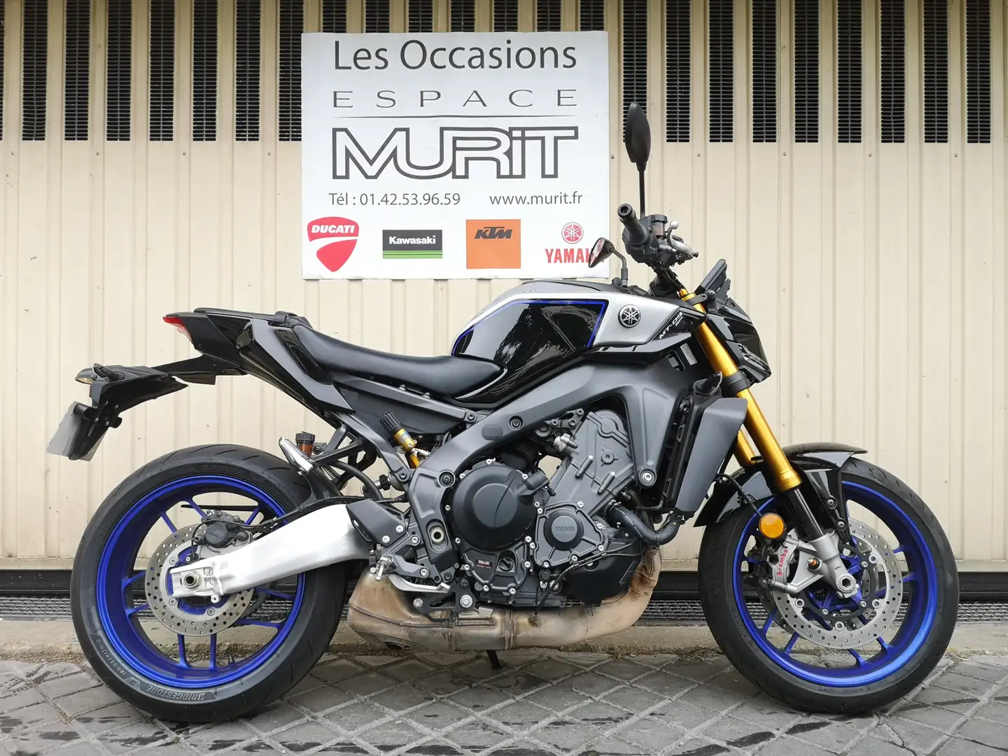 Yamaha MT-09 Gris - 1