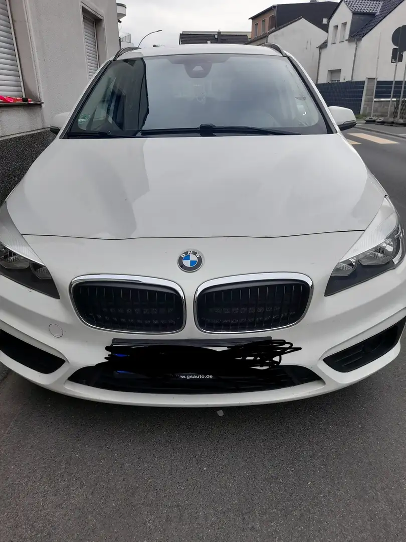 BMW 218 Weiß - 1