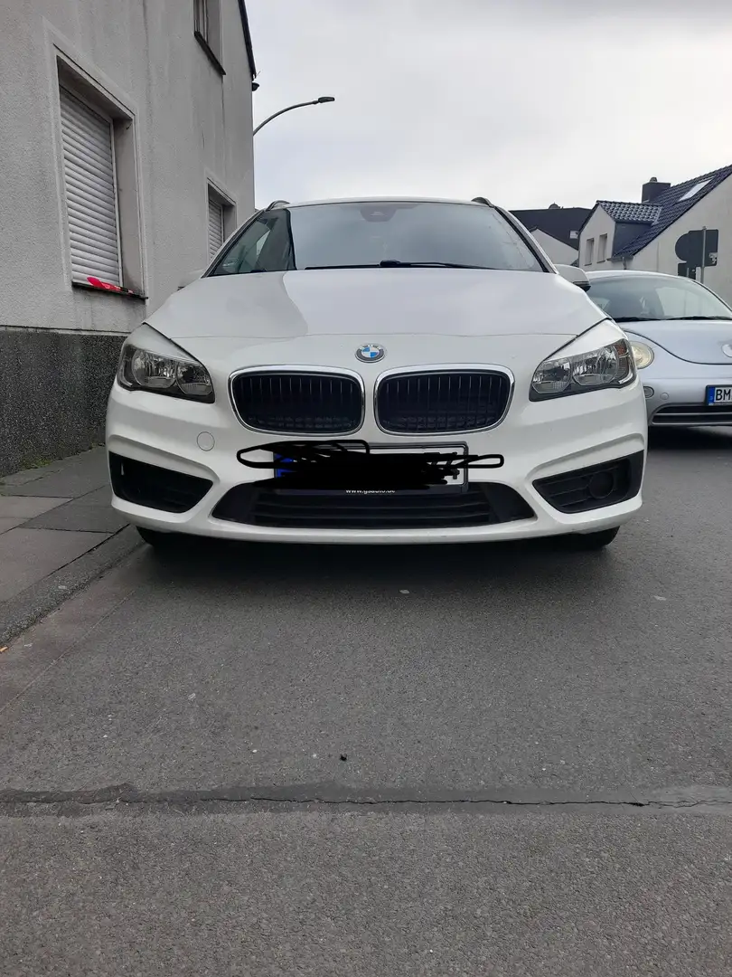 BMW 218 Weiß - 2