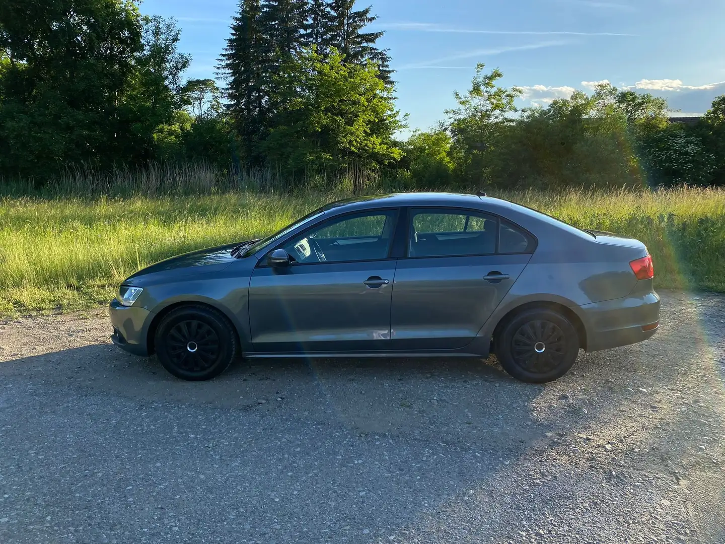 Volkswagen Jetta Jetta Comfortline 1,6 TDI DPF Comfortline Gris - 2