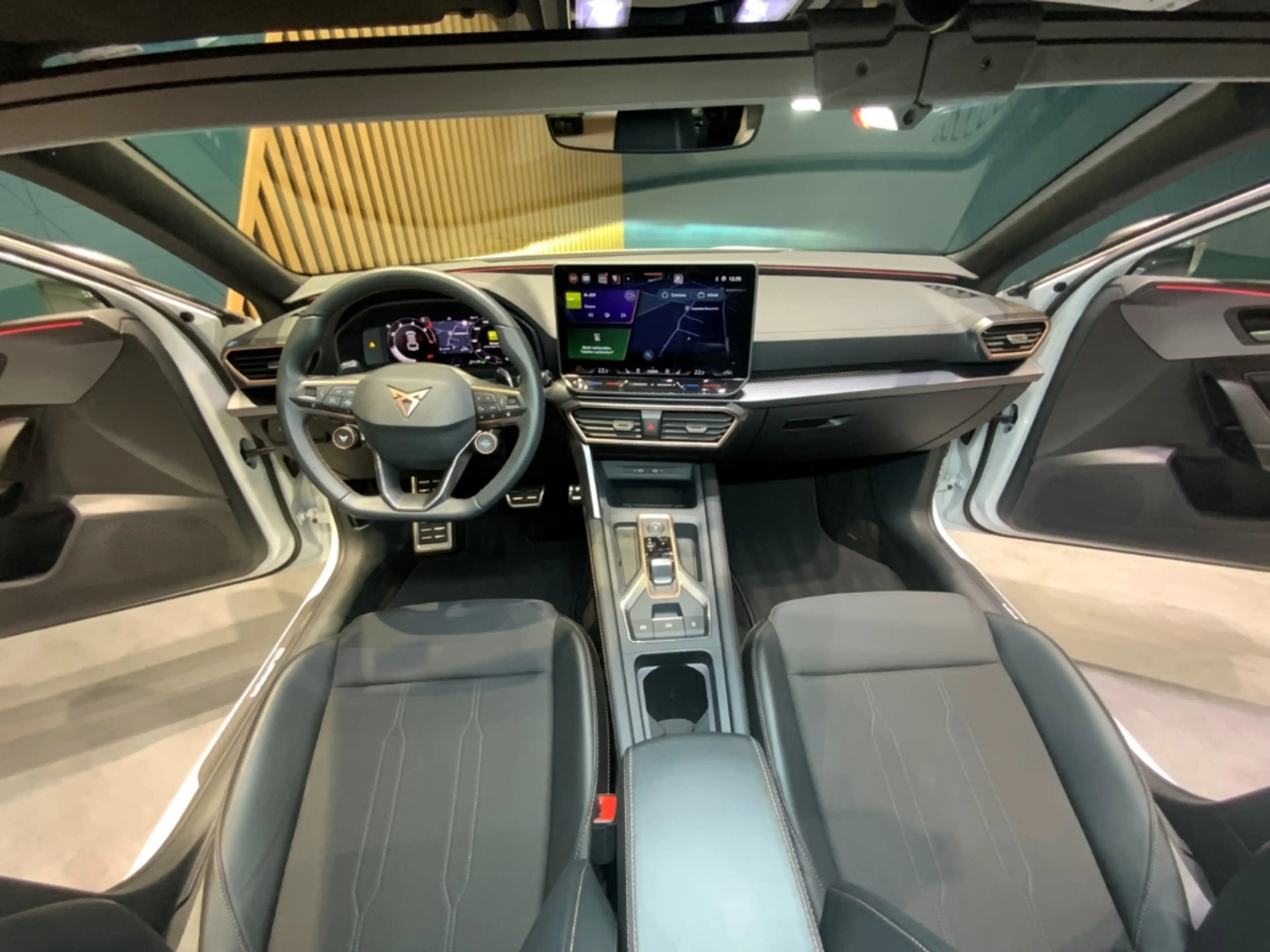 CUPRA Leon SP 2.0TDI DSG+AHK+Matrix-LED+Navi — photo 15