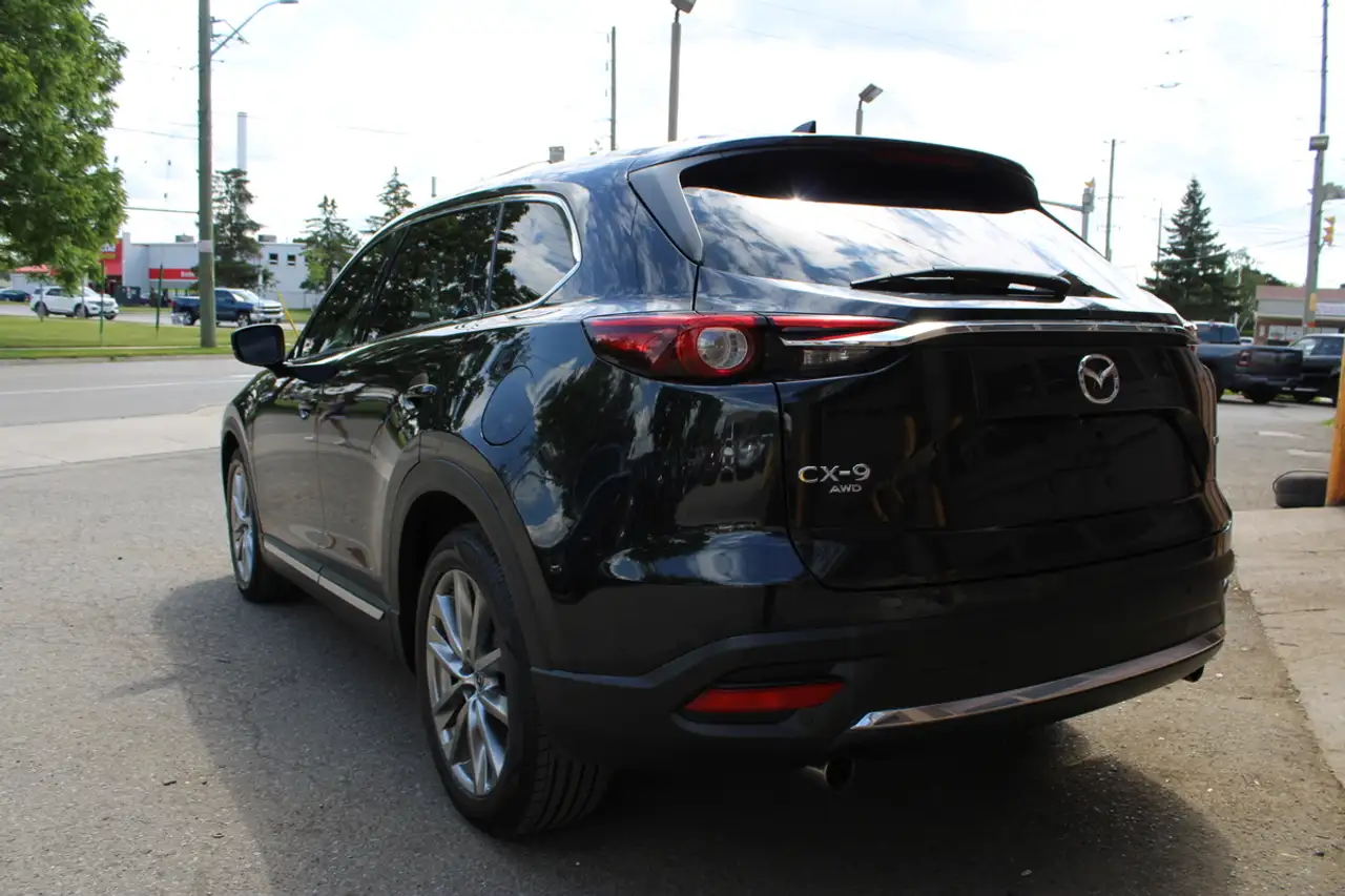 Mazda CX-9 снимка Mazda CX-9