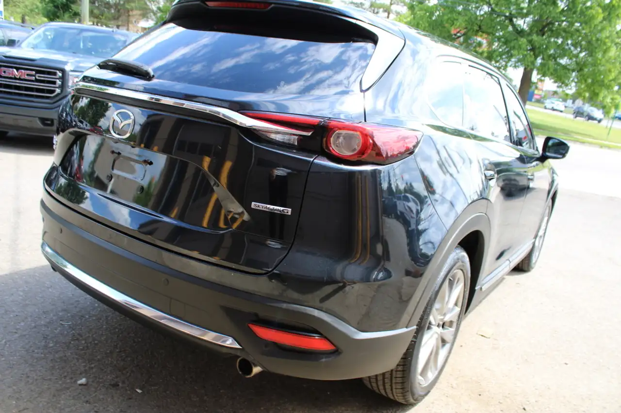 Mazda CX-9 снимка Mazda CX-9