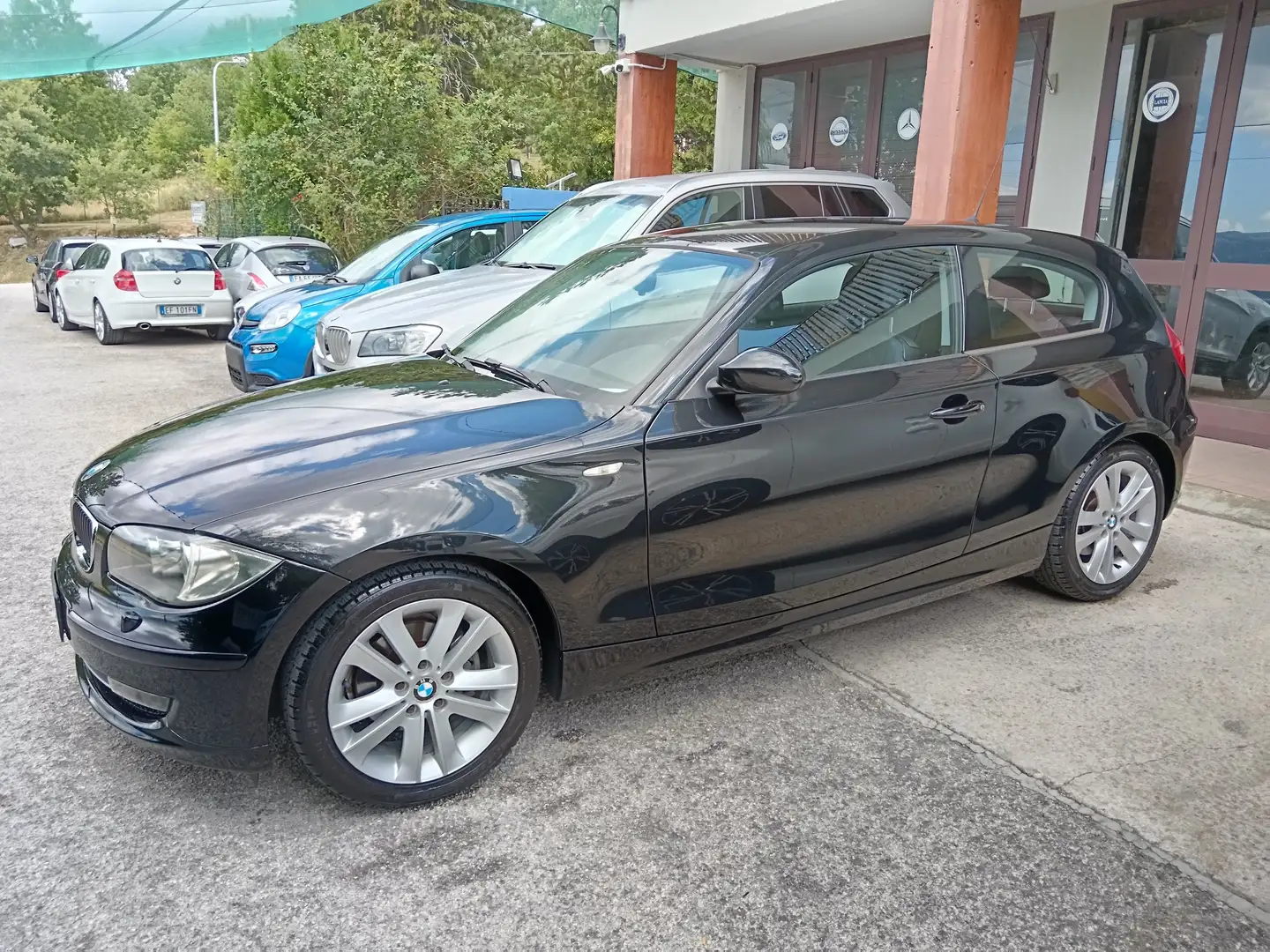 BMW 118 E81 2.0d 143CV 3 PORTE FUTURA SOLI 73.000 KM Noir - 2