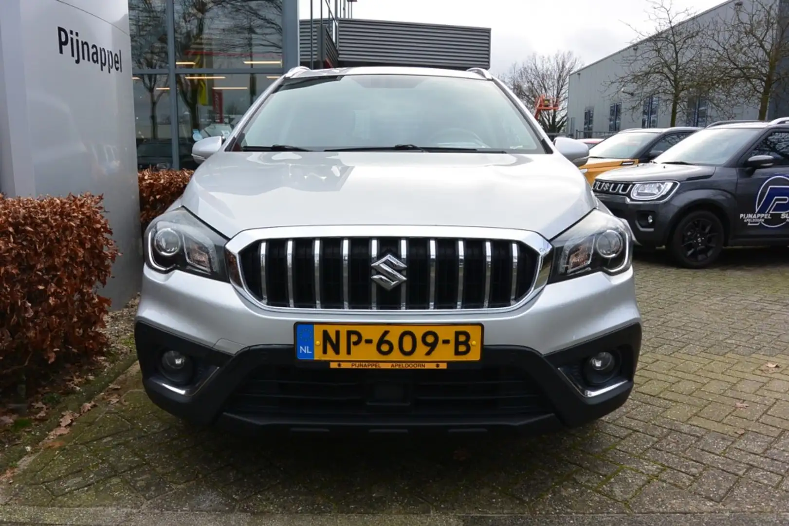 Suzuki SX4 S-Cross 1.4 High Executive 5-deurs Airco/Leder/Panoramadak Ezüst - 2