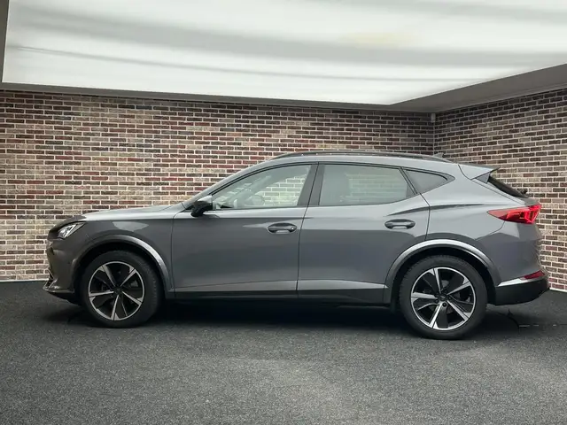 Cupra Formentor view 6