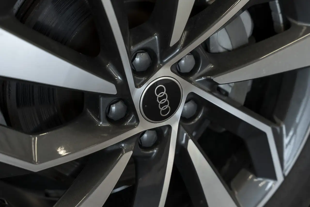 Audi Q5 снимка Audi Q5