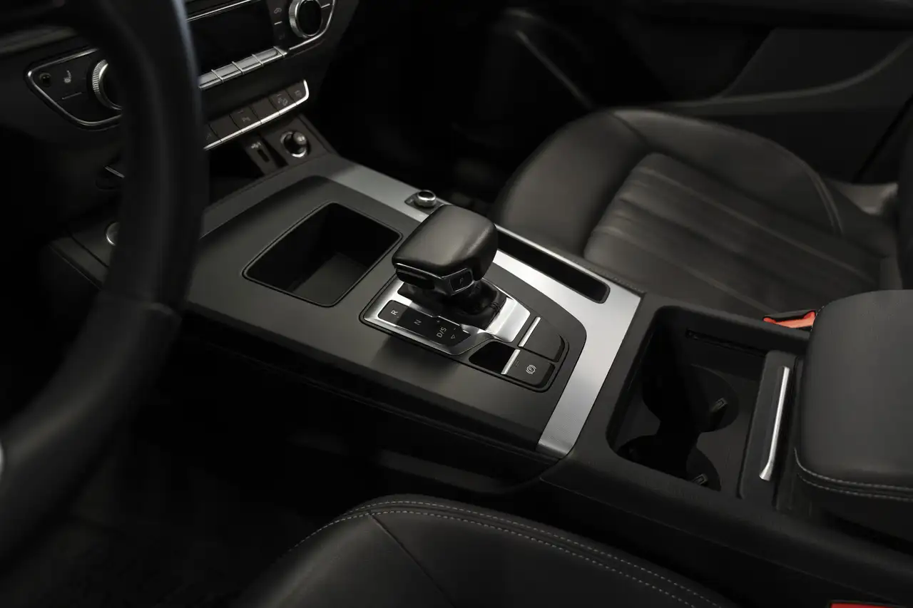 Audi Q5 снимка Audi Q5