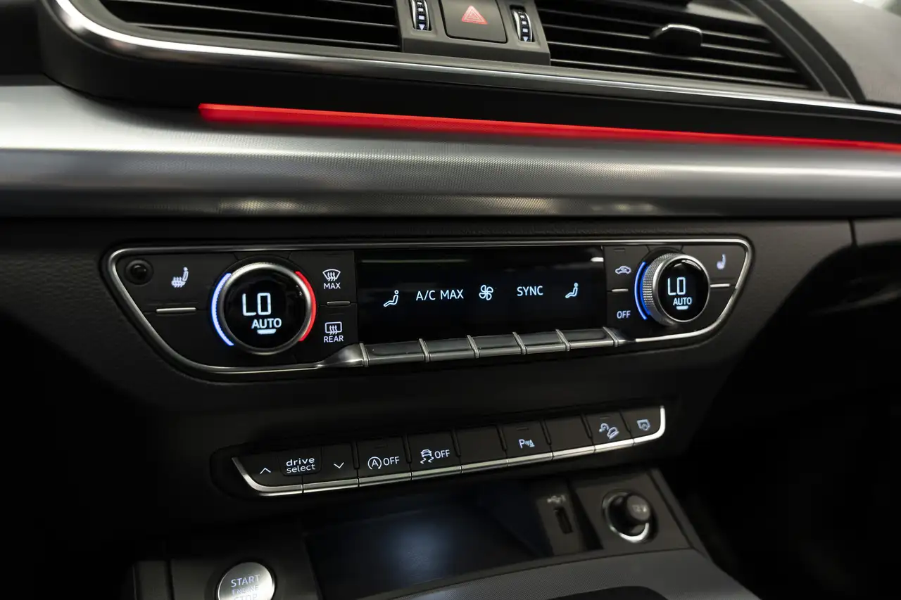 Audi Q5 снимка Audi Q5