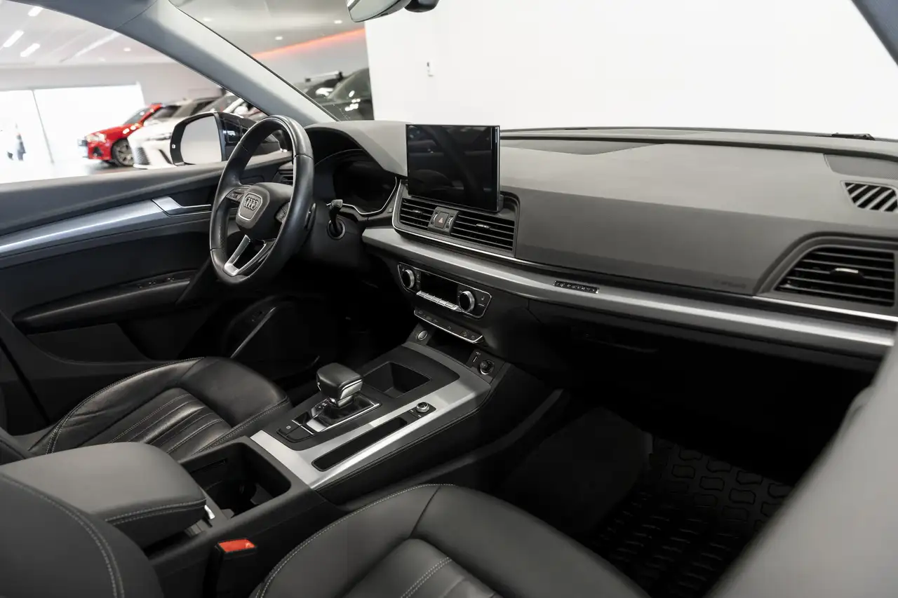 Audi Q5 снимка Audi Q5