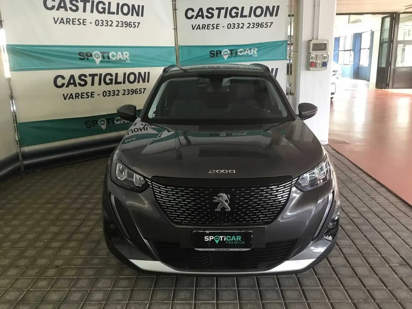 Peugeot 2008 Allure Pack 1.5 Hdi 110 cv - Usata Grigio - 2