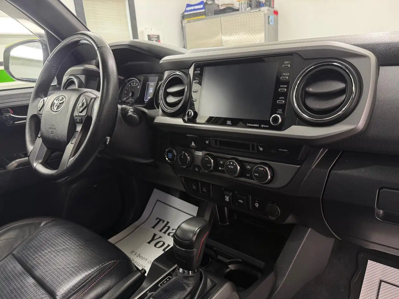 Toyota Tacoma снимка Toyota Tacoma