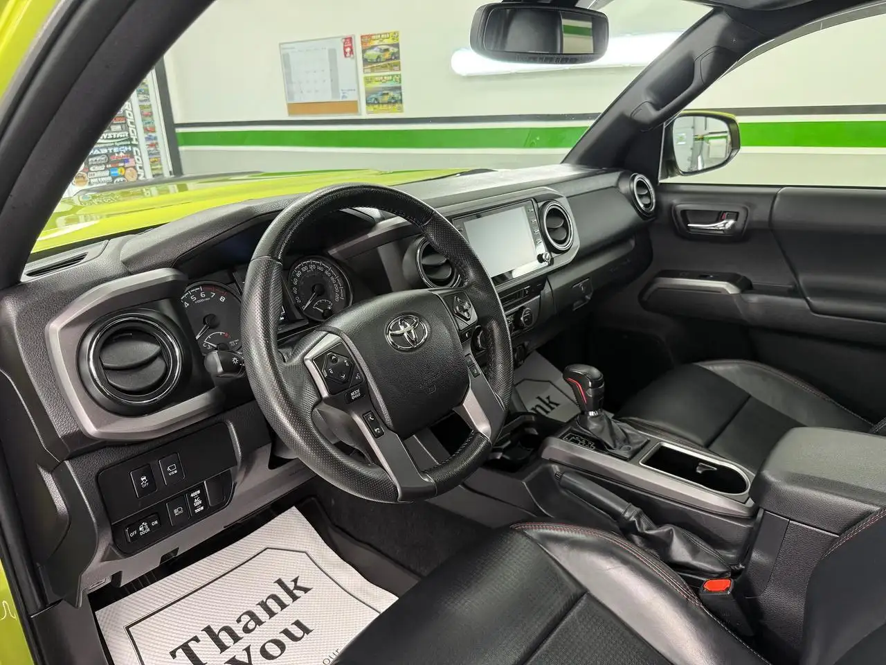 Toyota Tacoma снимка Toyota Tacoma
