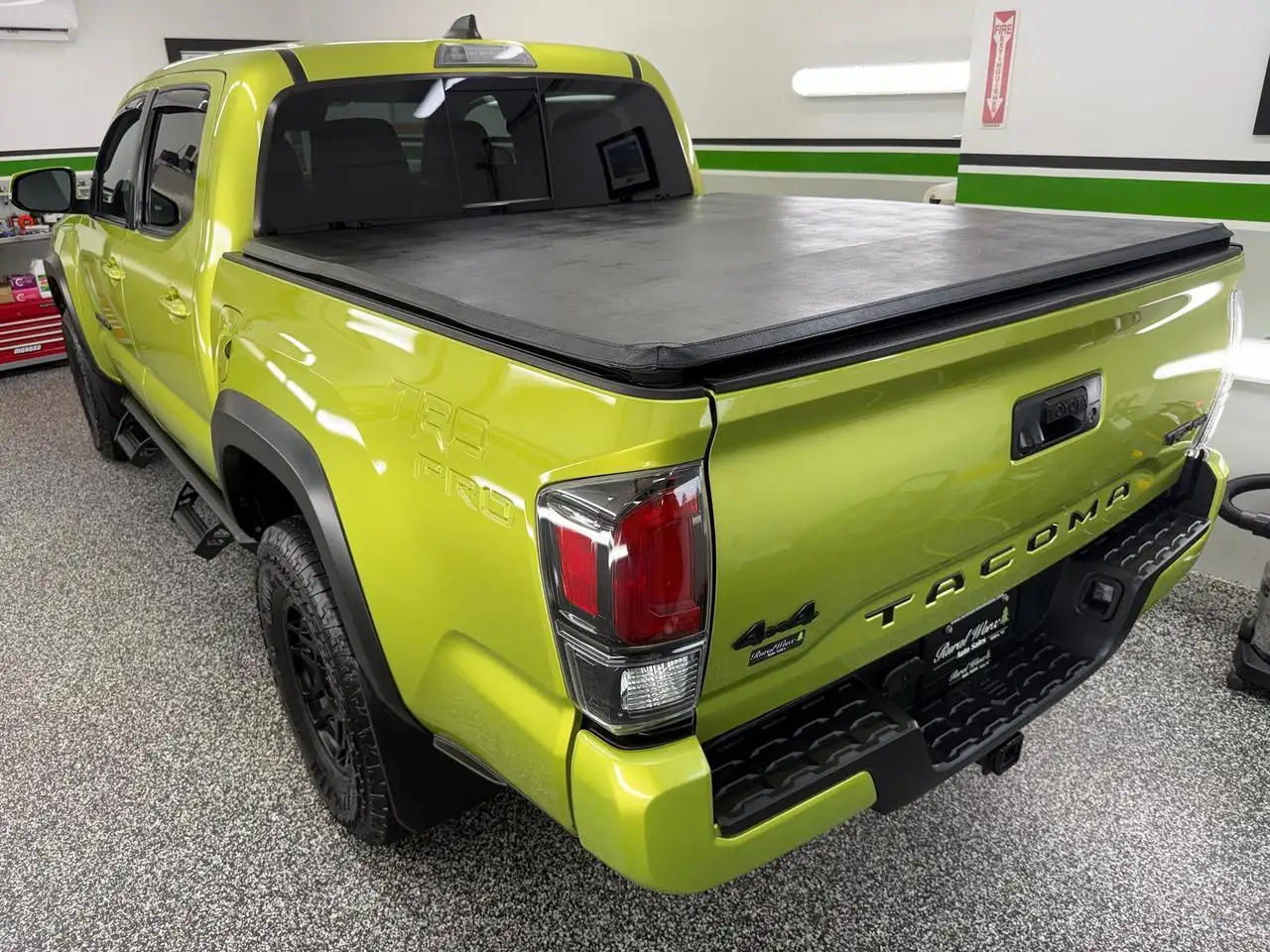 Toyota Tacoma снимка Toyota Tacoma