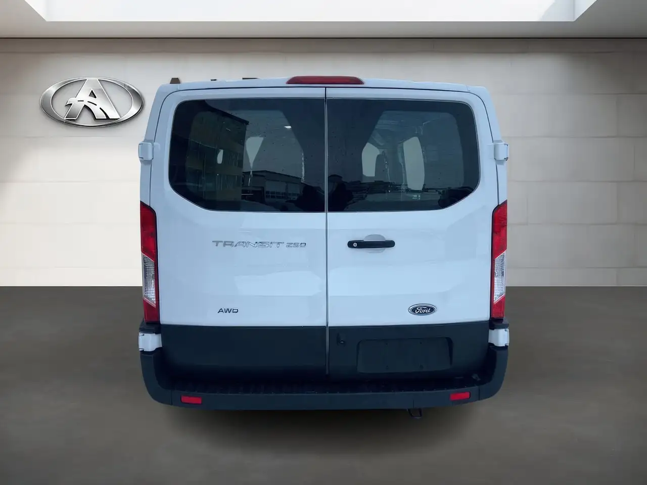 Ford Transit Cargo Van снимка Ford Transit Cargo Van