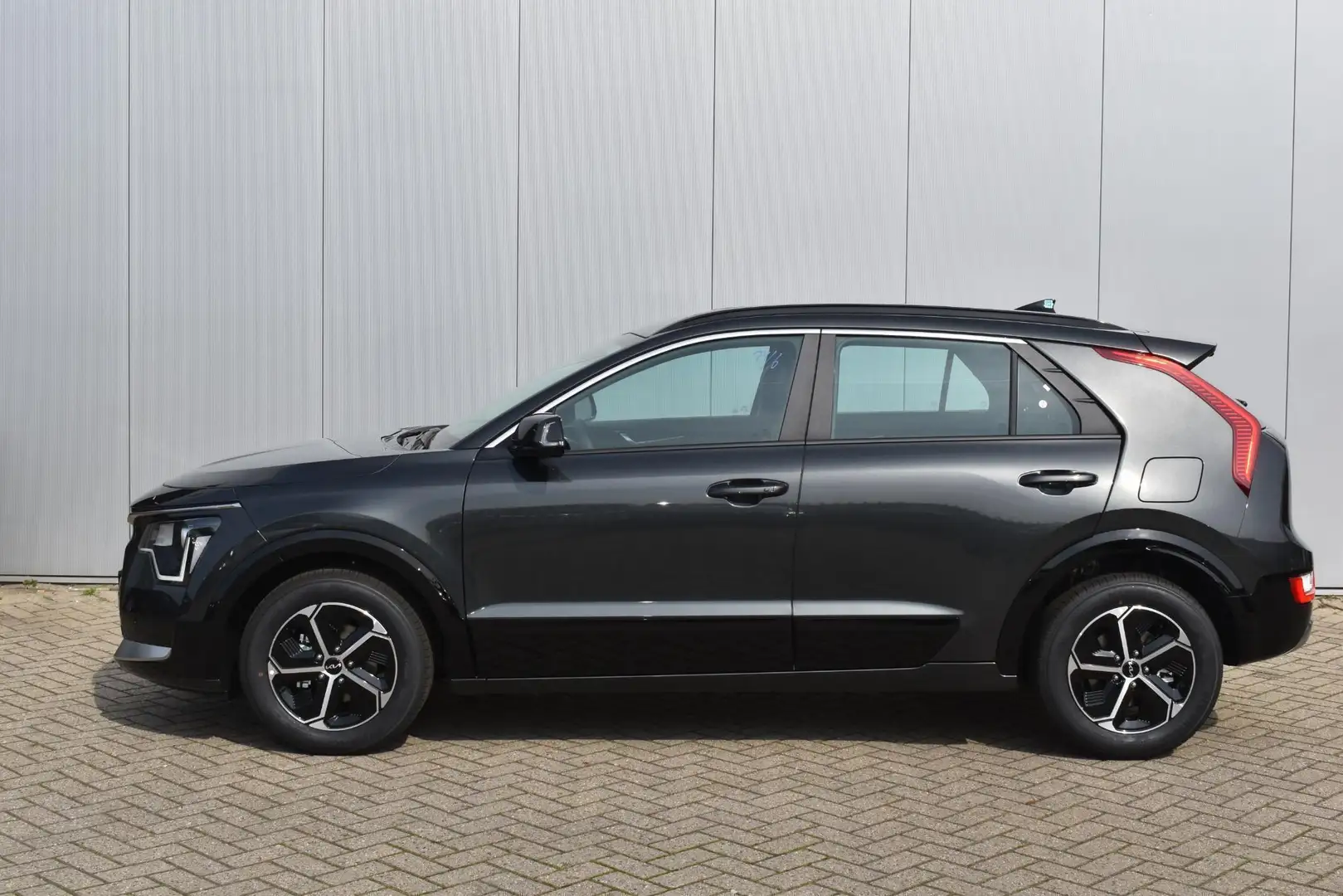 Kia Niro HEV 1.6 GDi Hybrid DynamicLine Prijs is incl. inru Grijs - 2