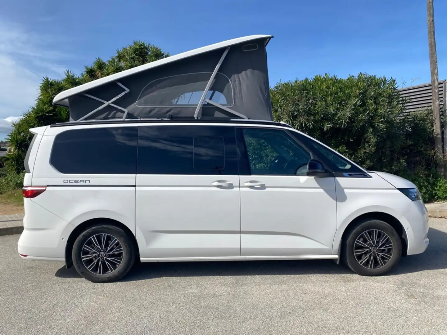 Volkswagen T5 California 2.0TDI Ocean 110kW Blanco - 2