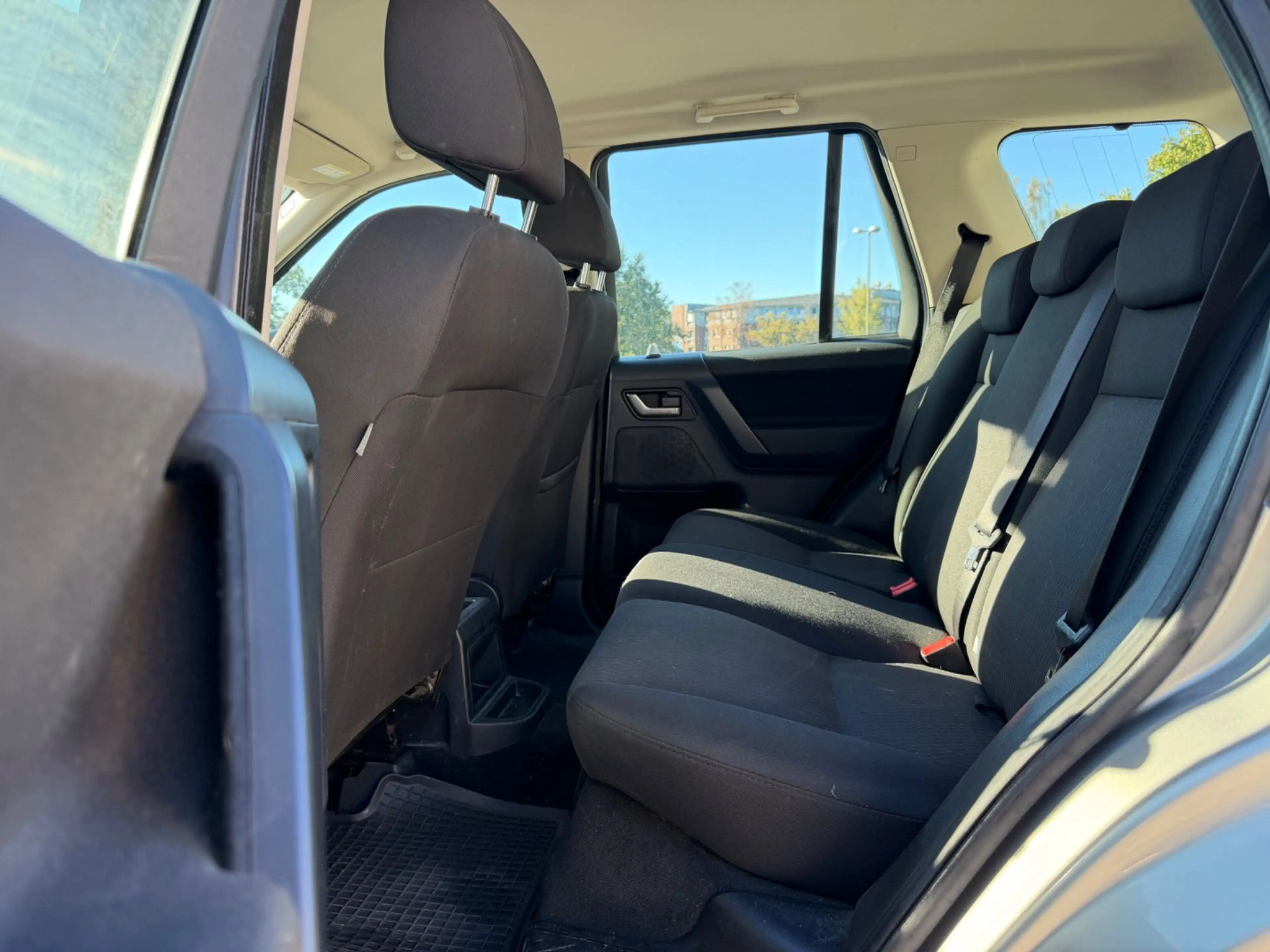Land Rover Freelander 2 2.2 TD4 1.HAND AWD | SHZ | PDC — photo 13